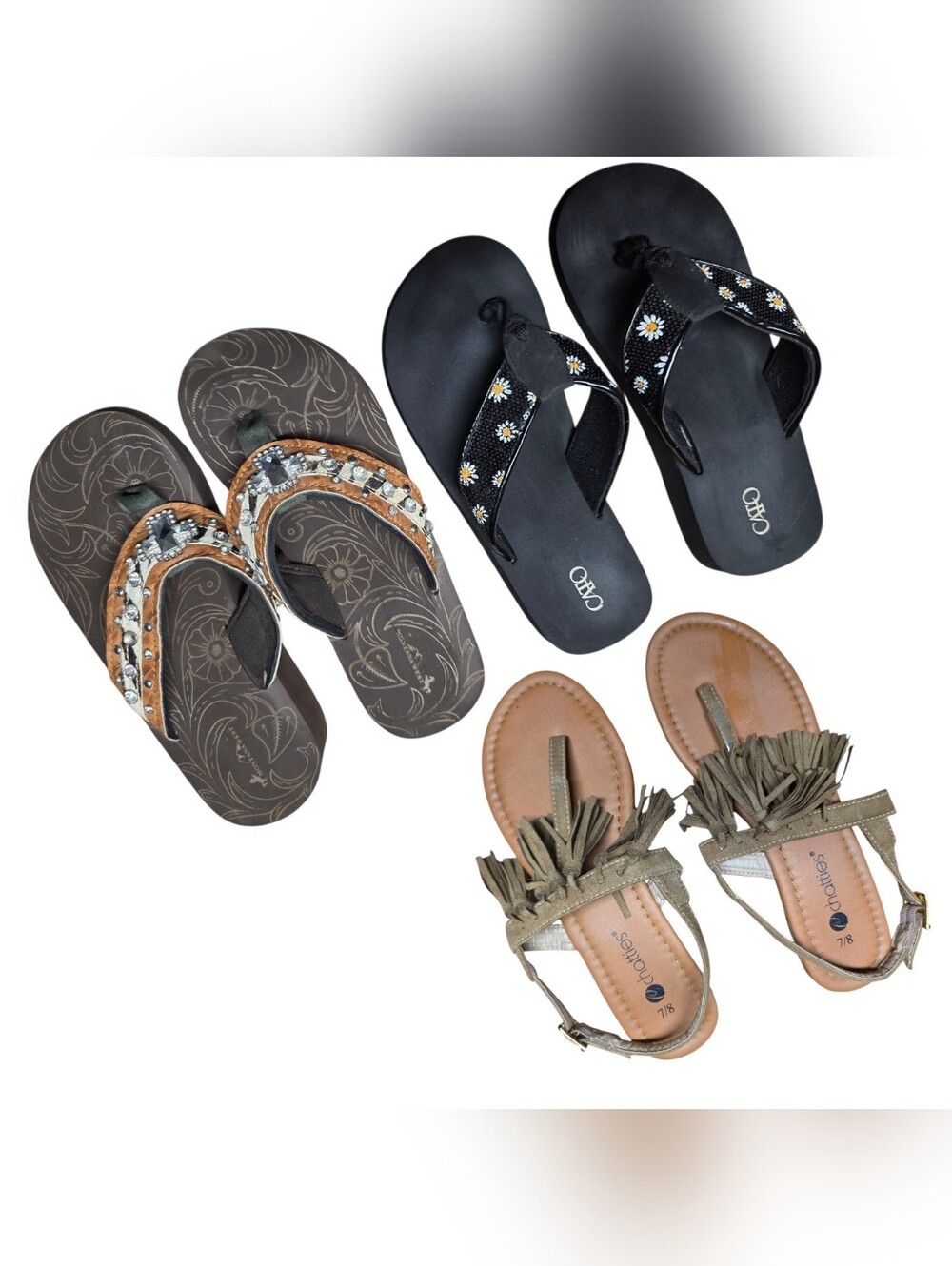3 Pair Sandal/Flip Flops Size 8 - Picture 10 of 10